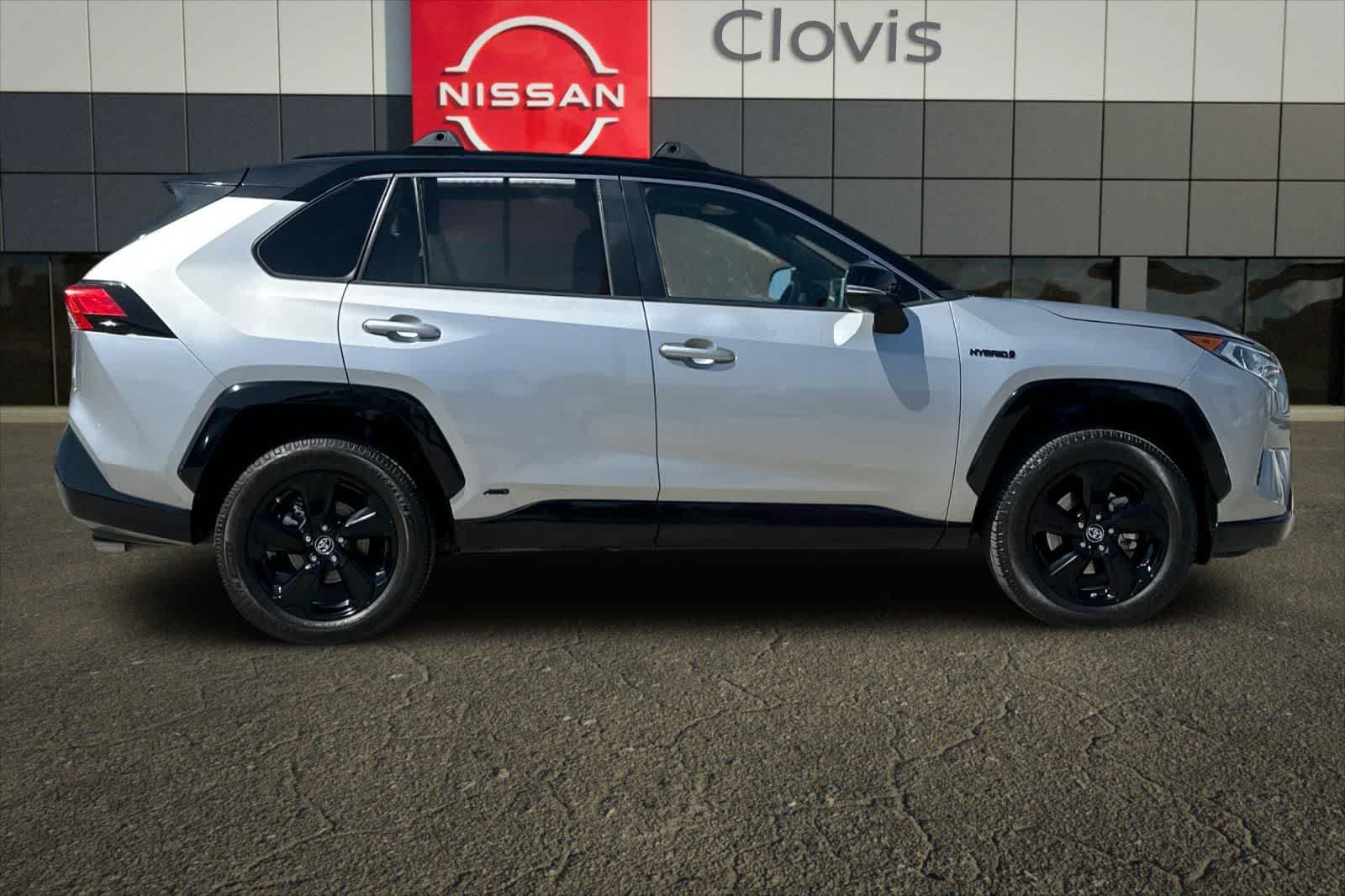 Used 2019 Toyota RAV4 XSE w/ XSE Weather Package AWD/4WD image 9