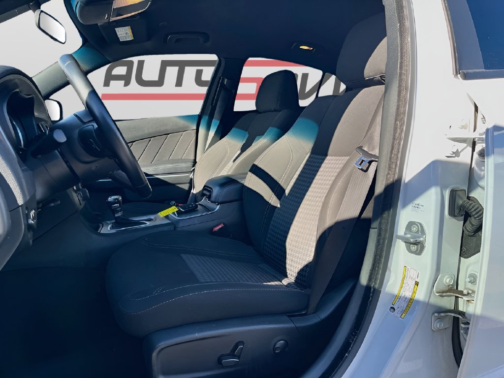 Used 2023 Dodge Charger SXT RWD image 20