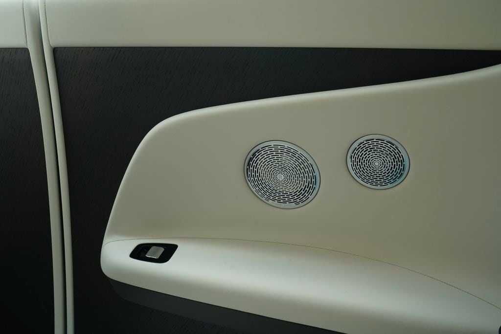 Certified 2024 Rolls-Royce Spectre w/ Spectre Launch Package image 11
