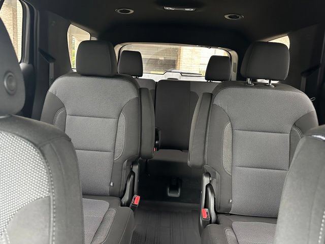 Used 2023 Chevrolet Traverse LT FWD image 19