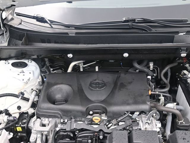 Used 2022 Toyota RAV4 XLE w/ Convenience Package image 24
