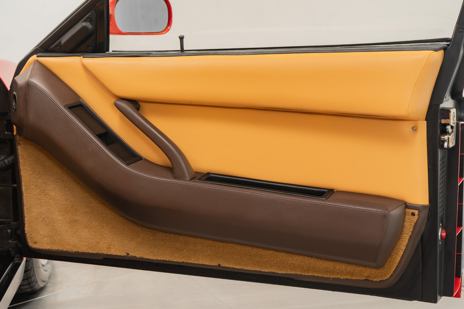 Used 1990 Ferrari Testarossa image 34