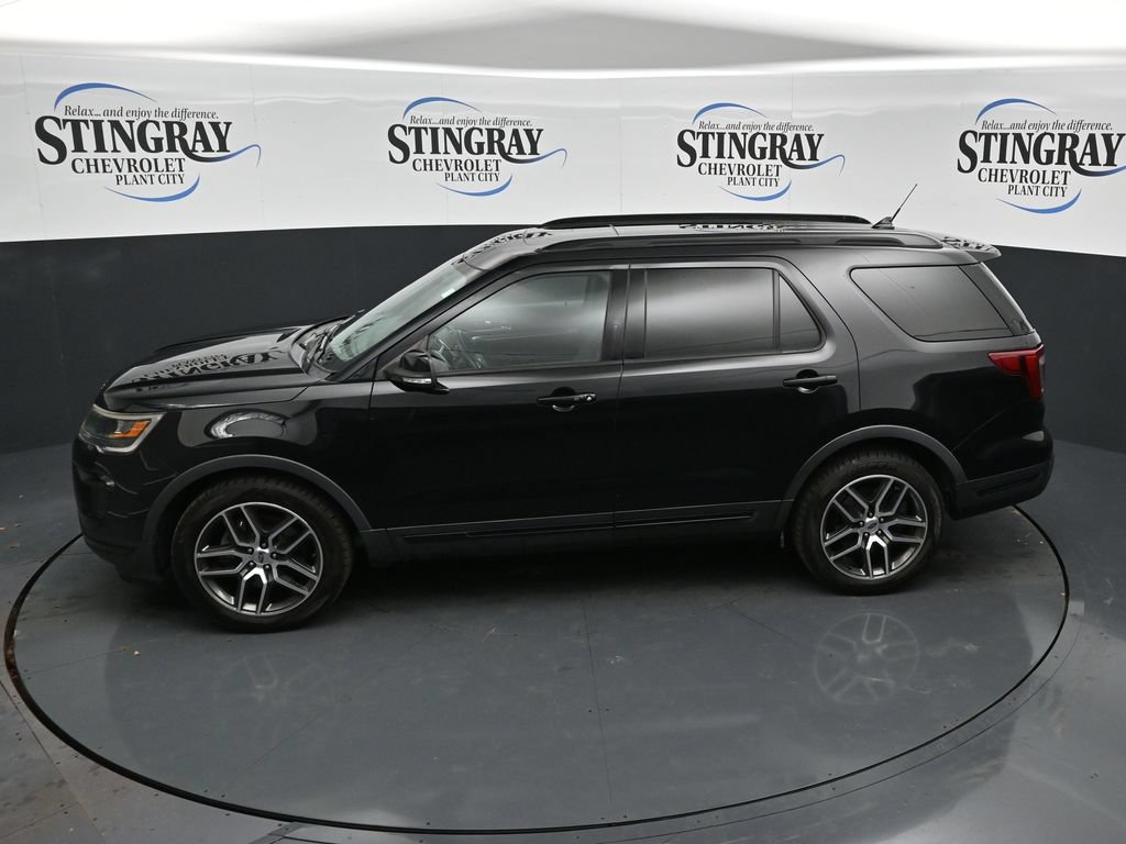 Used 2018 Ford Explorer Sport w/ Equipment Group 401A AWD/4WD image 21