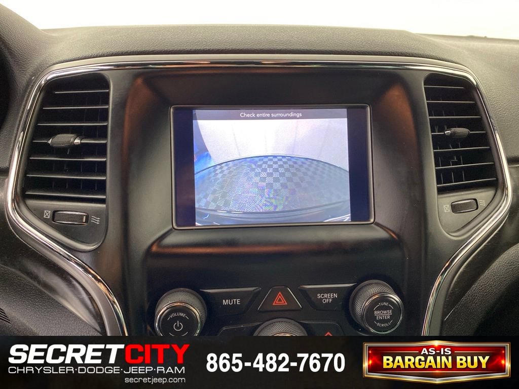 Used 2018 Jeep Grand Cherokee Laredo AWD/4WD image 21