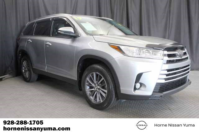 Used 2019 Toyota Highlander XLE w/ Carpet Mat Package (TMS)