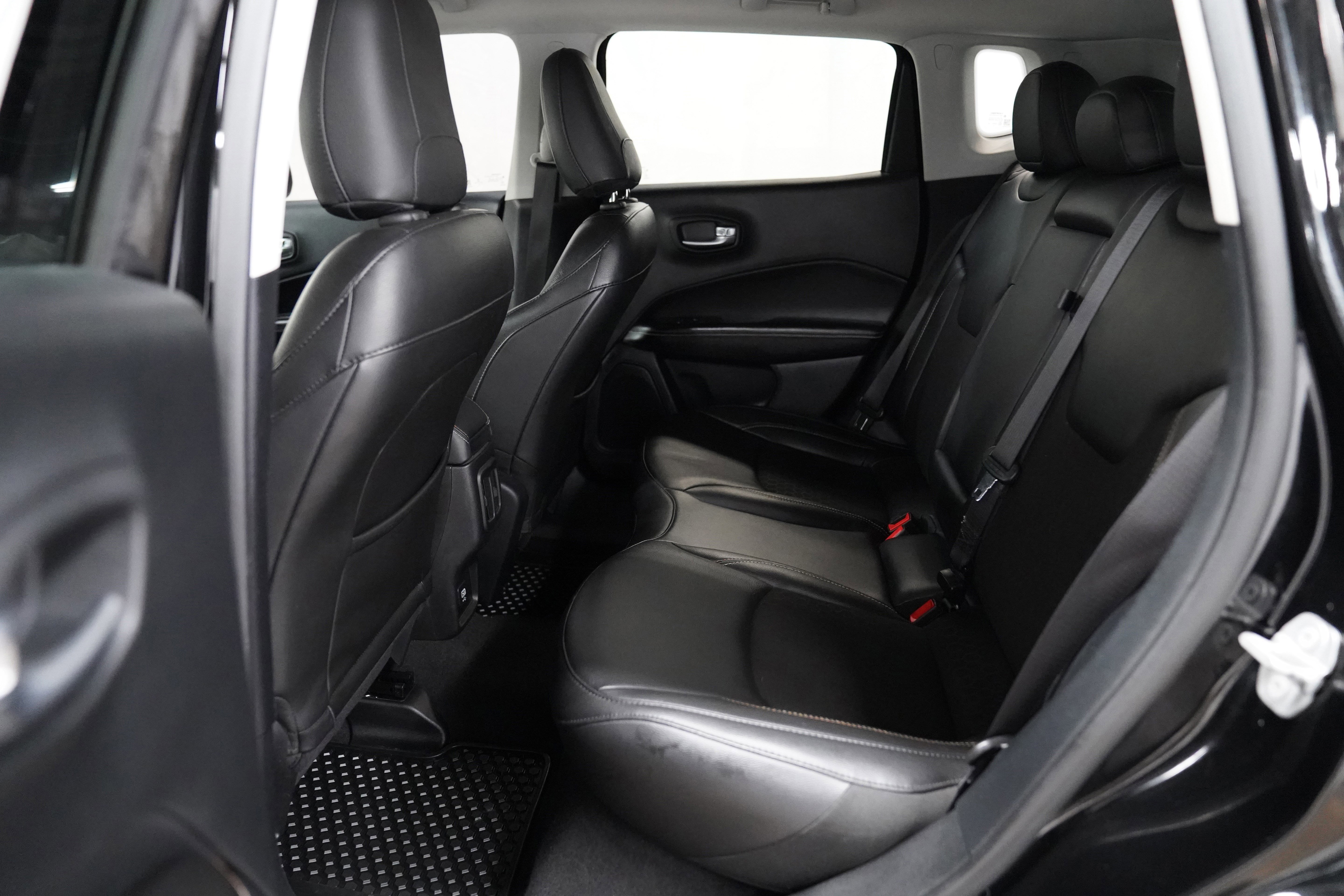 Used 2020 Jeep Compass Latitude w/ Cold Weather Group image 5