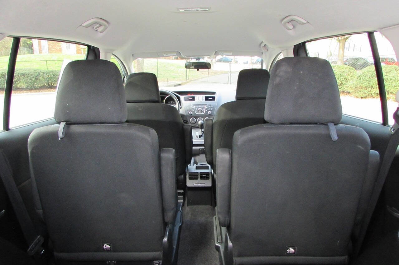 Used 2013 MAZDA MAZDA5 Sport FWD image 30