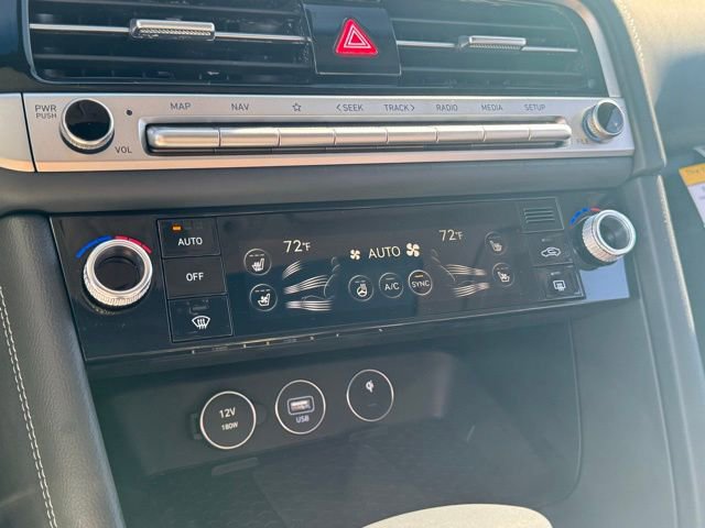 Used 2026 Genesis G70 2.5T Prestige image 21