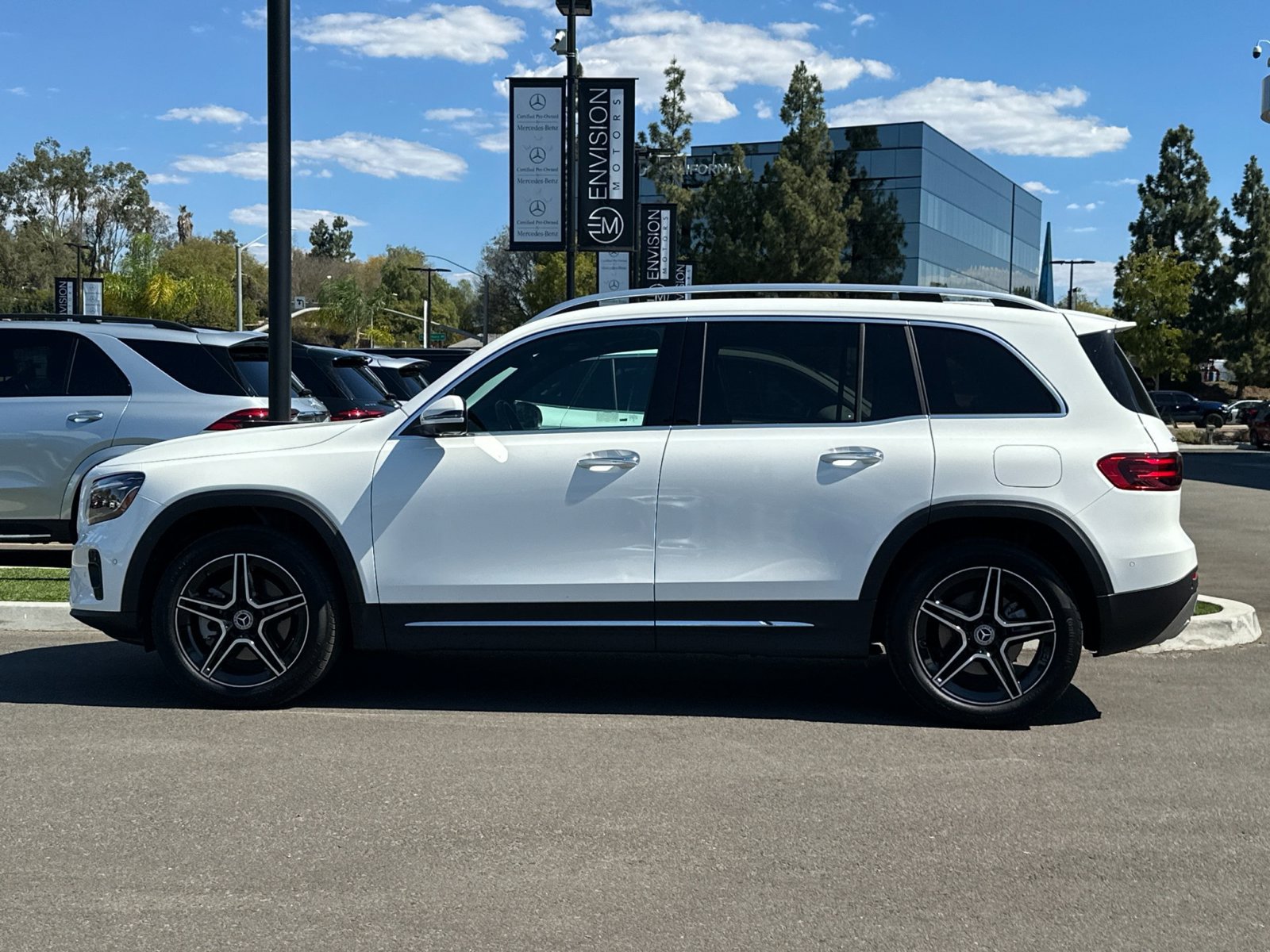 Certified 2026 Mercedes-Benz GLB 250 4MATIC image 6