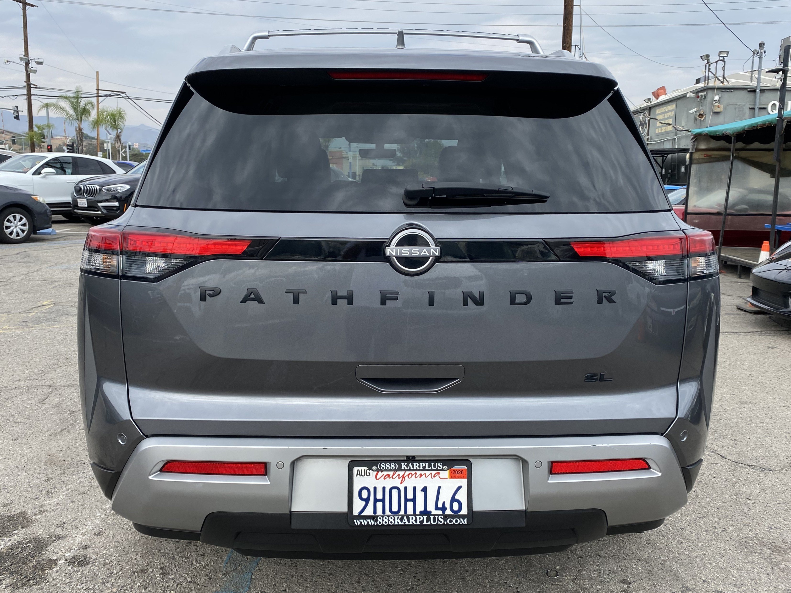 Used 2023 Nissan Pathfinder SL w/ Lighting Package (N92) FWD image 10