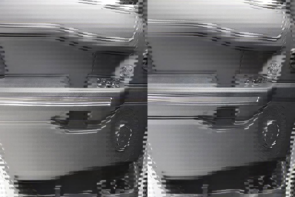 Used 2024 Ford Expedition XLT image 14