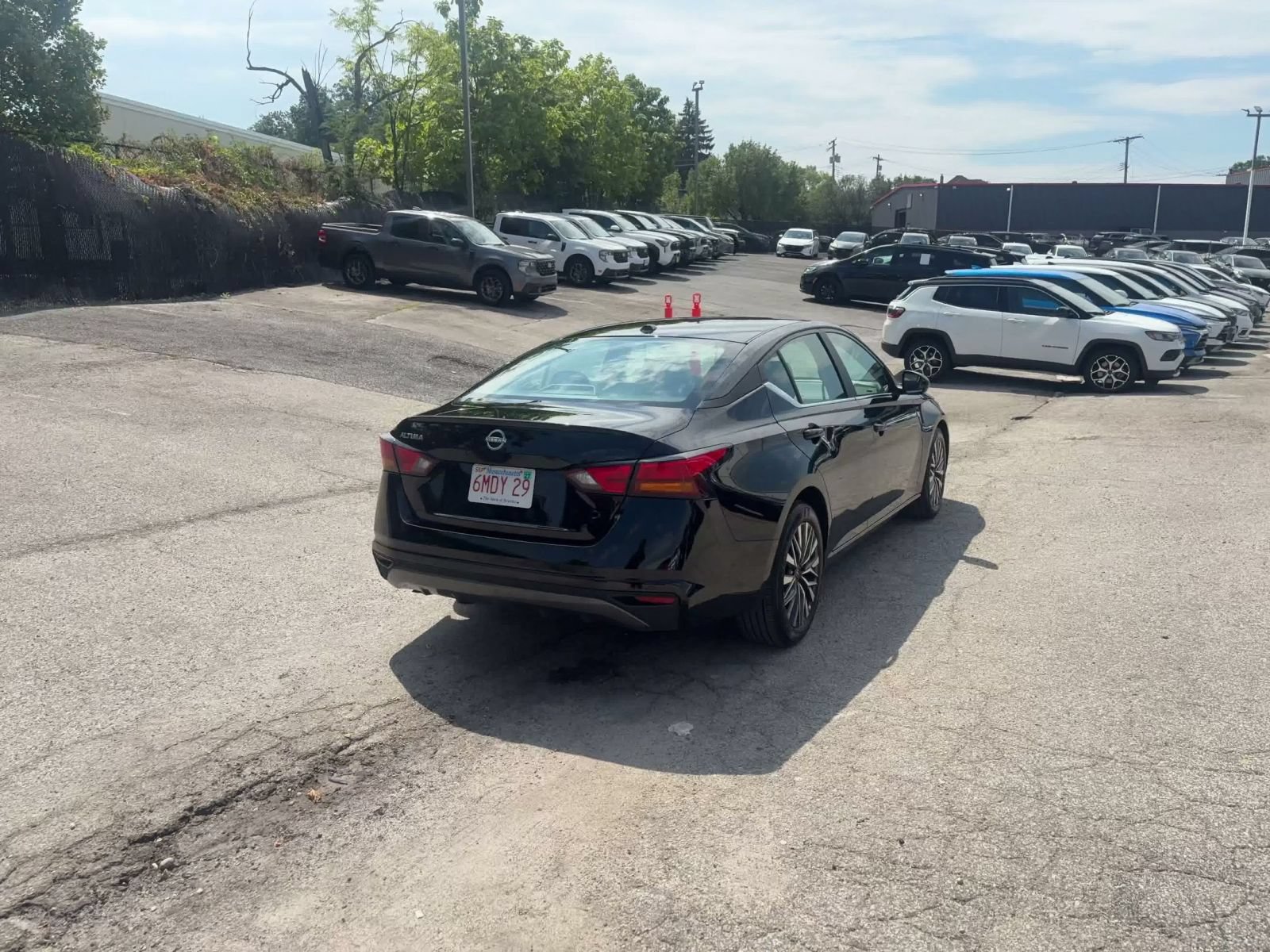 Used 2026 Nissan Altima 2.5 SV FWD image 13