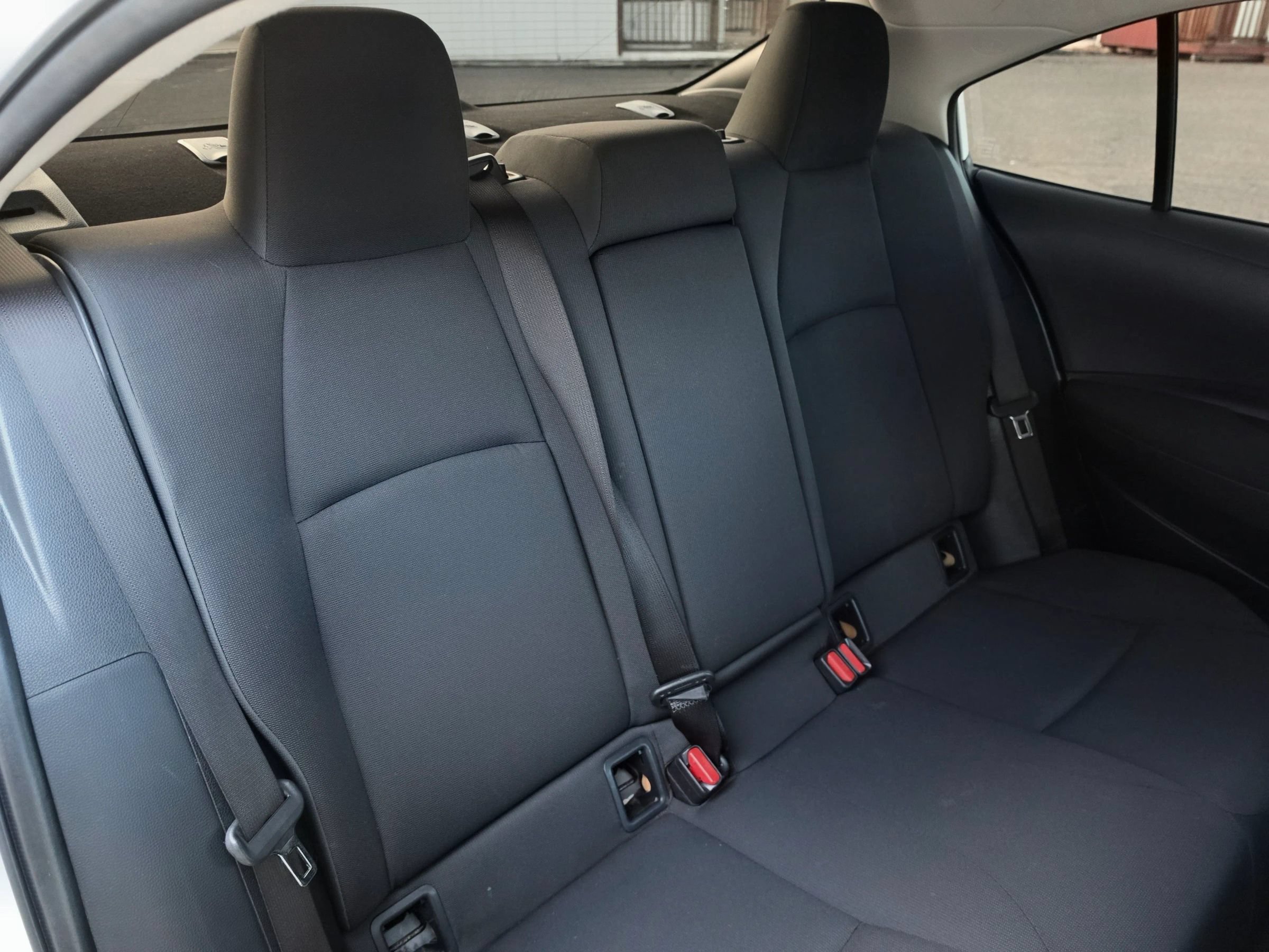 Used 2021 Toyota Corolla LE w/ Carpet Mat Package (TMS) FWD image 18