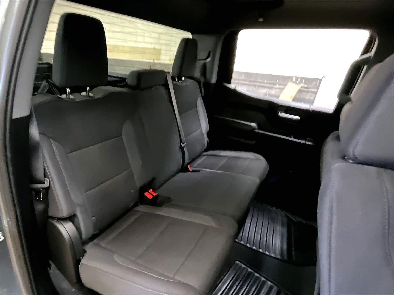 Used 2026 Chevrolet Silverado 1500 Custom RWD image 30