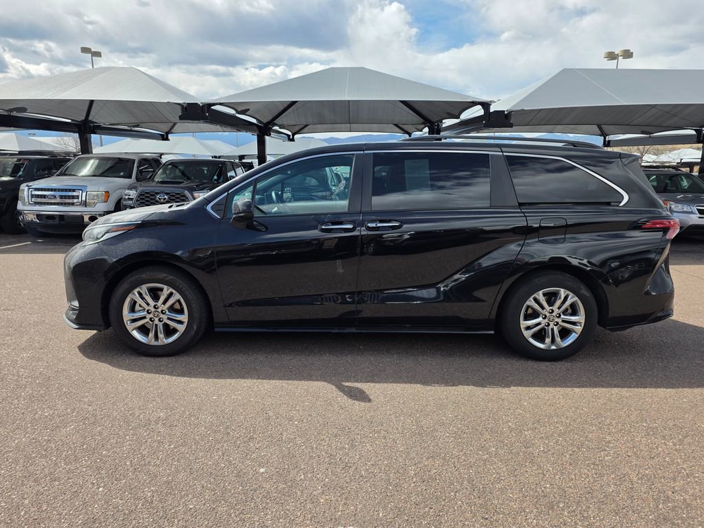 New 2023 Toyota Sienna XSE w/ XSE Plus Package AWD/4WD image 4