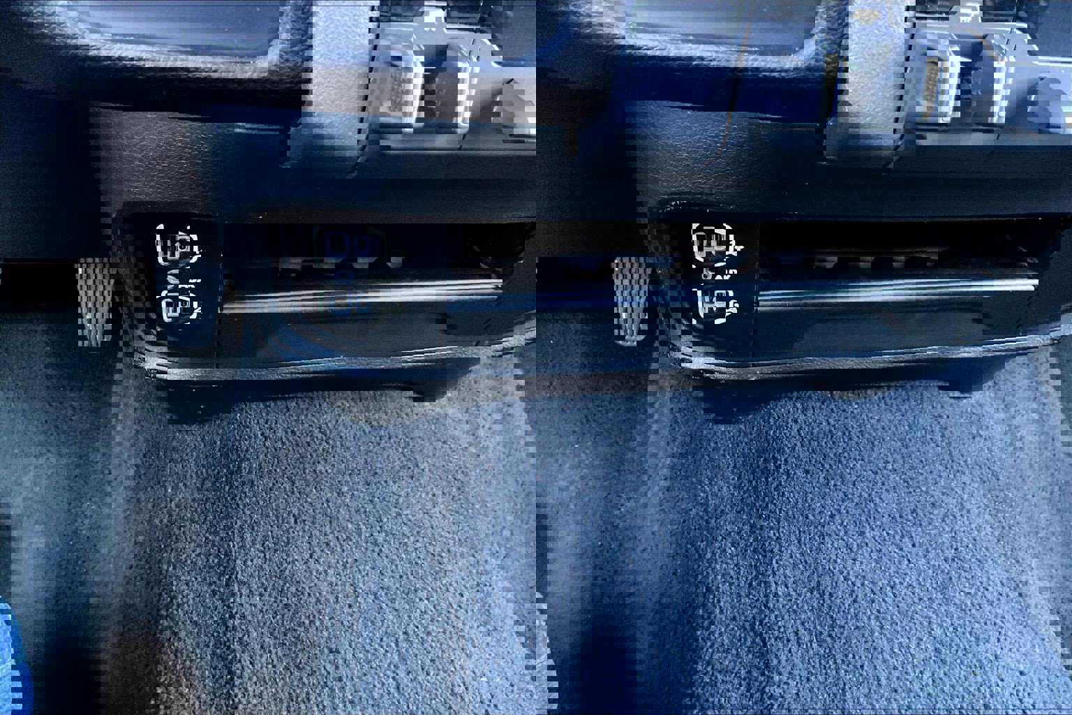 Used 2024 RAM 2500 Big Horn image 17