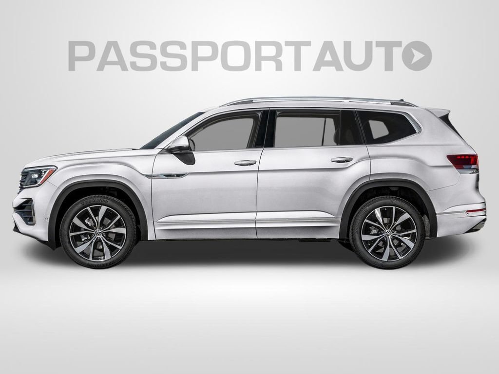 Used 2024 Volkswagen Atlas SEL Premium R-Line AWD/4WD image 3