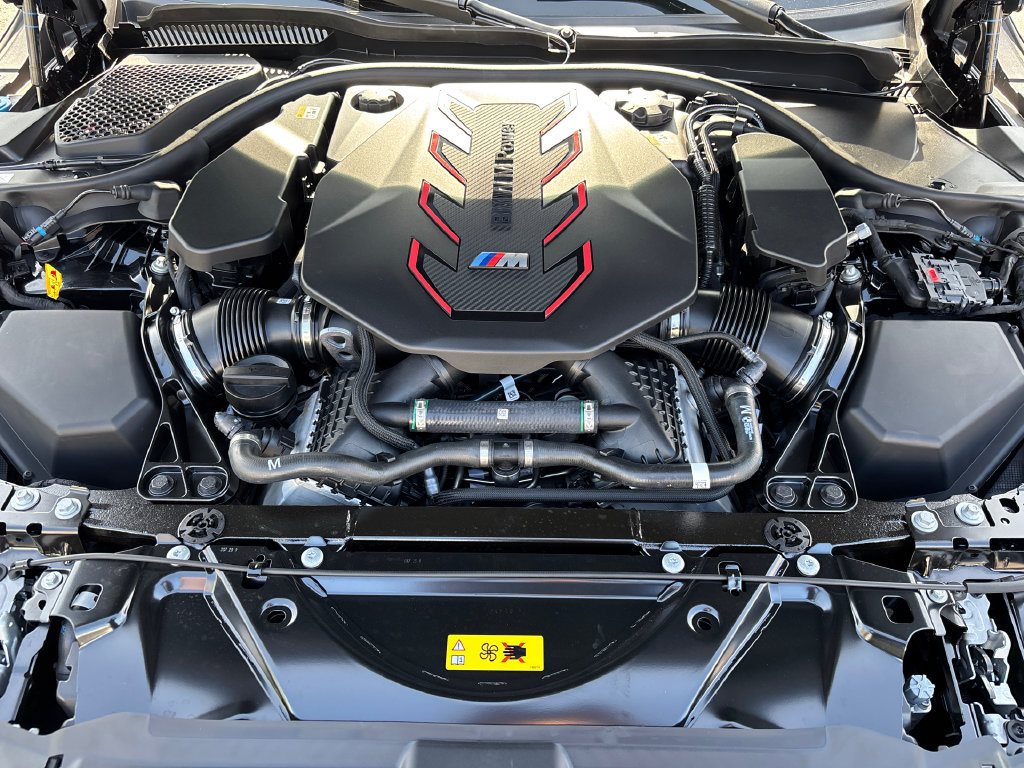 New 2027 BMW M5 w/ Carbon Package AWD/4WD image 8