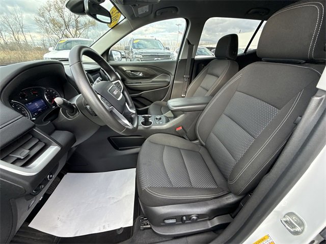 Used 2022 GMC Terrain SLE w/ Driver Convenience Package image 18