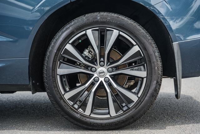 Used 2024 Volvo XC60 B5 Ultimate w/ Protection Package Premier AWD/4WD image 19