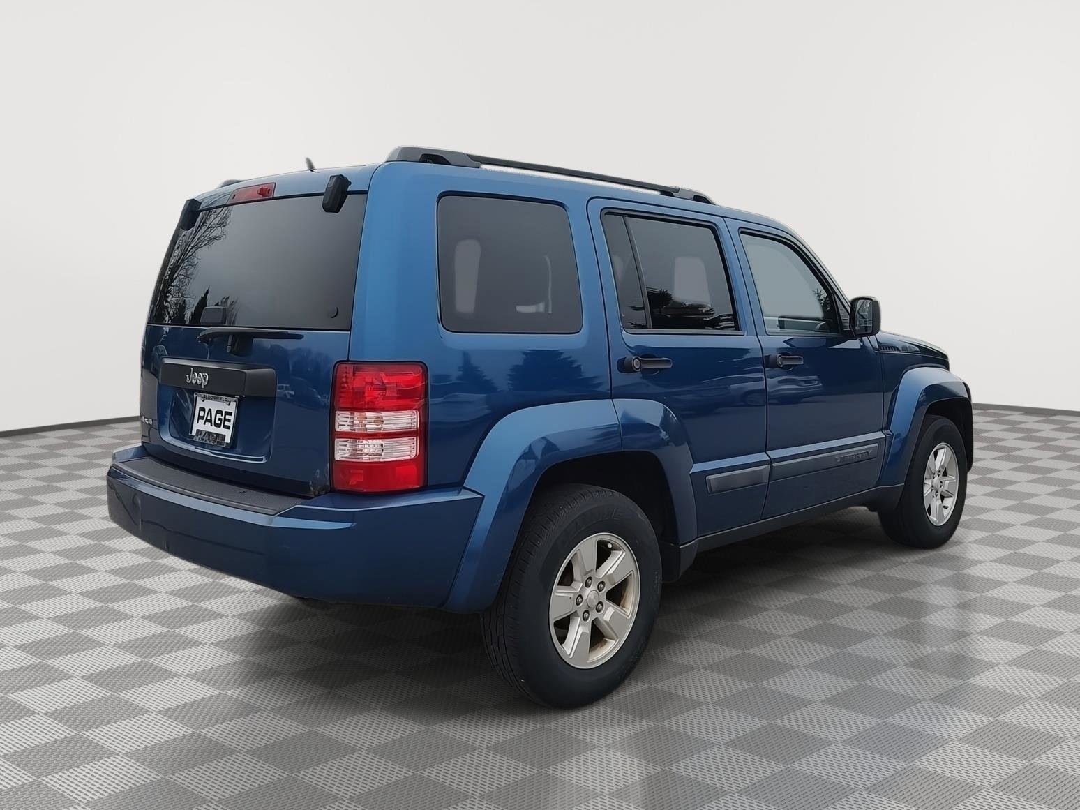 Used 2009 Jeep Liberty Sport w/ Popular Equipment Group AWD/4WD image 18