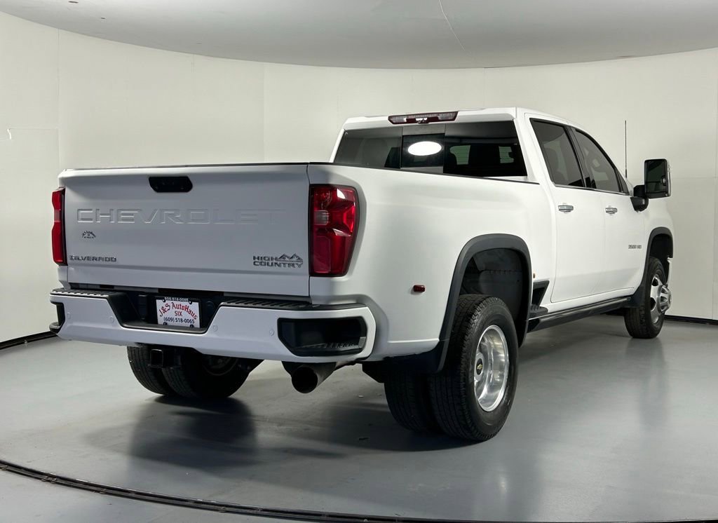 Used 2022 Chevrolet Silverado 3500 High Country AWD/4WD image 7