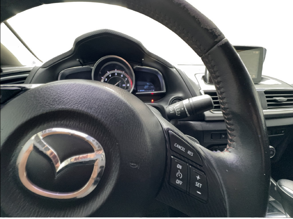 Used 2015 MAZDA MAZDA3 s Touring FWD image 45