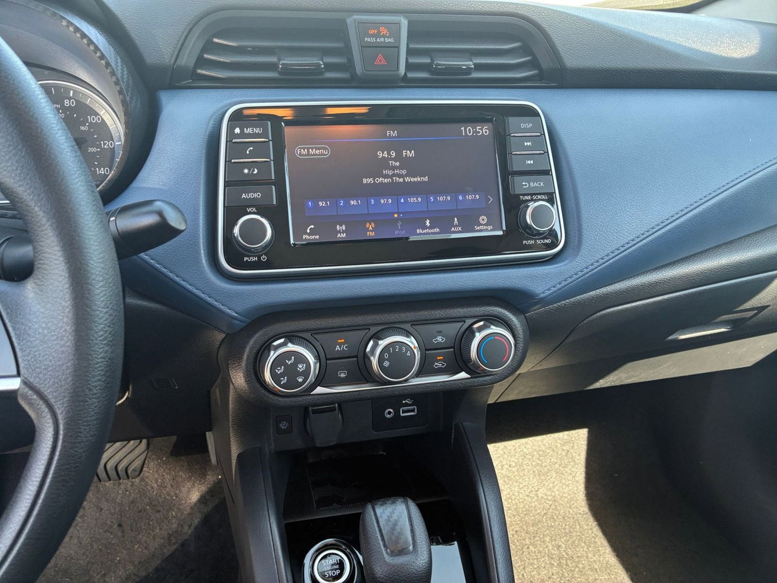 Used 2025 Nissan Versa SV image 17