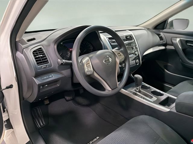 Used 2015 Nissan Altima 2.5 S w/ Power Driver Seat Package FWD image 10