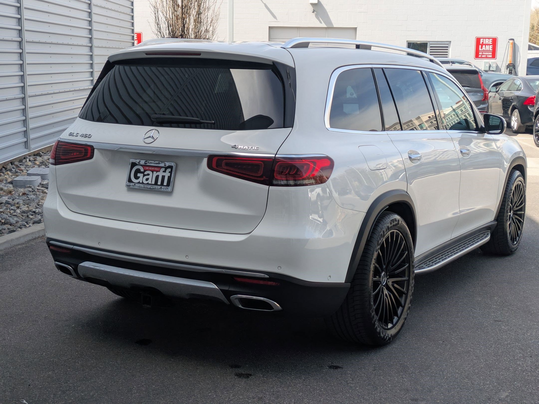 Used 2023 Mercedes-Benz GLS 450 4MATIC image 3