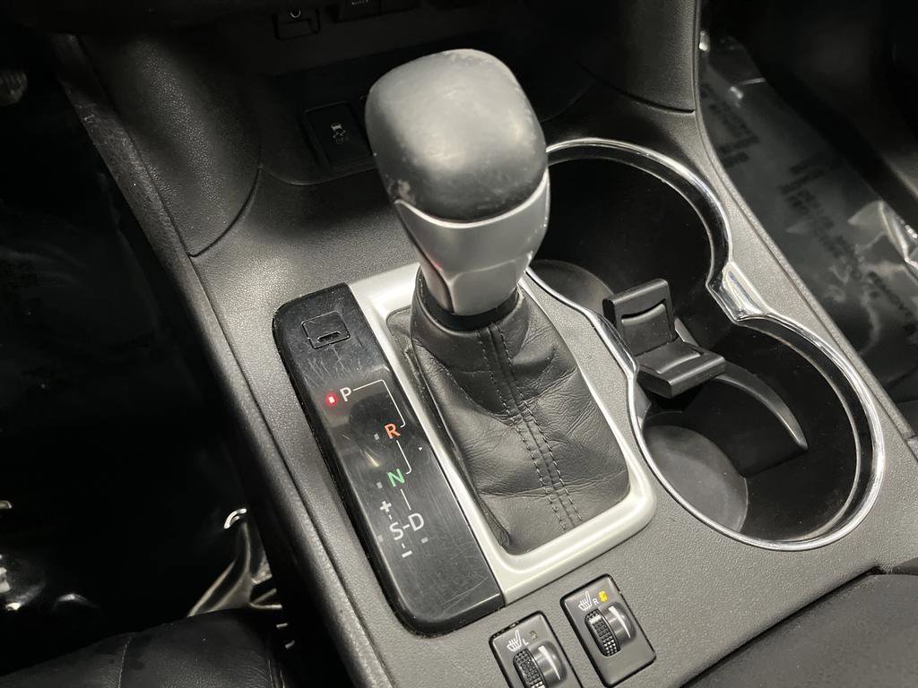 Used 2017 Toyota Highlander XLE AWD/4WD image 21