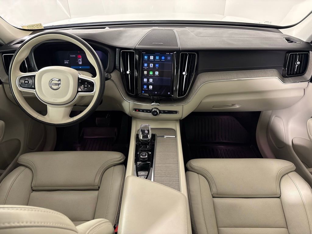 Used 2023 Volvo XC60 B5 Ultimate w/ Protection Package image 31