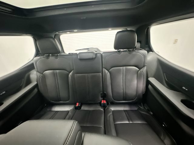 Used 2025 Jeep Wagoneer 4WD w/ Convenience Group I image 27