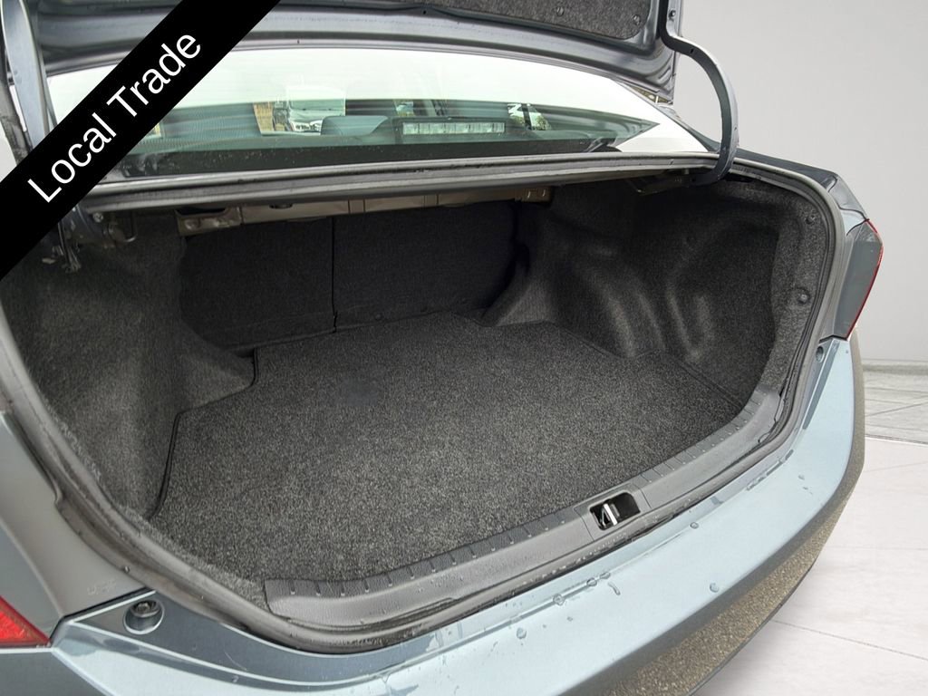 Used 2018 Toyota Corolla L image 14