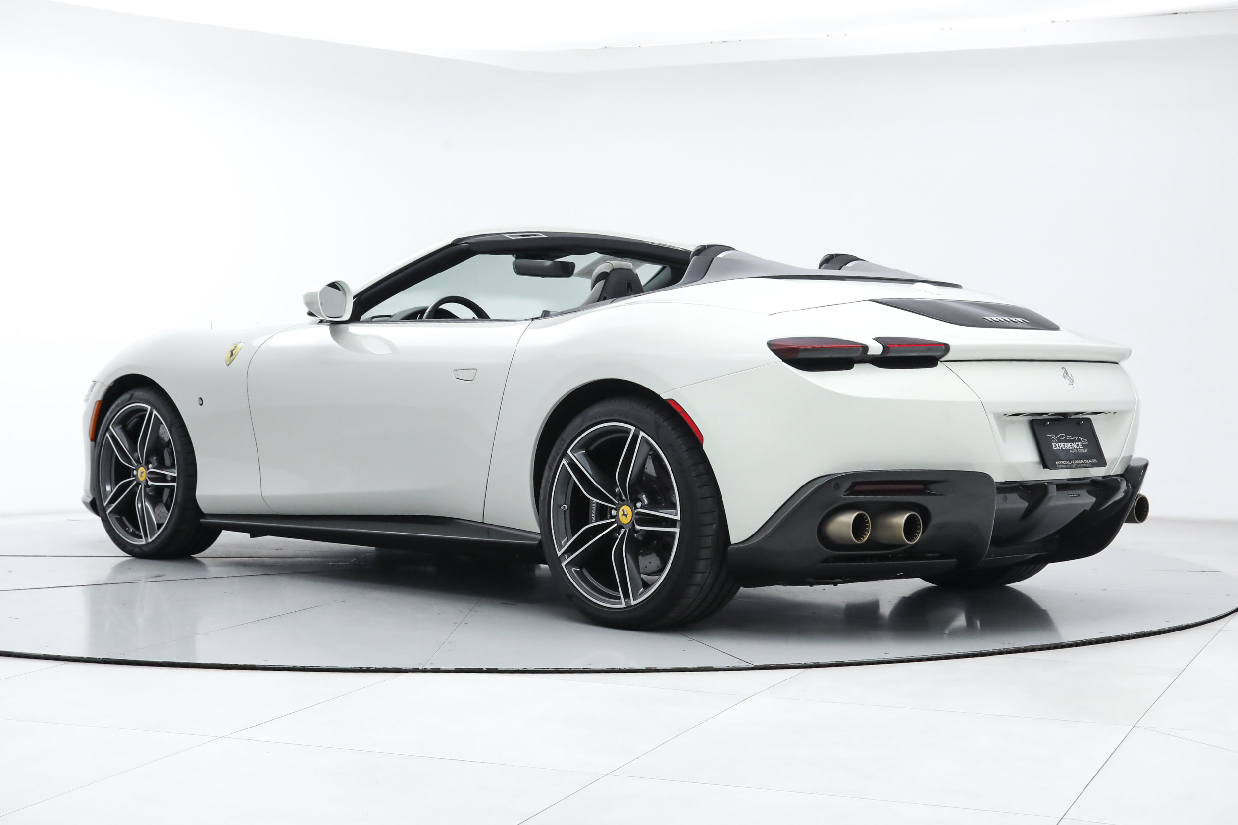 Certified 2024 Ferrari Roma Spider RWD image 8