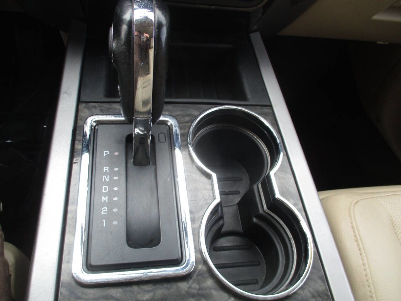Used 2017 Ford Expedition EL Limited w/ Equipment Group 301A image 29