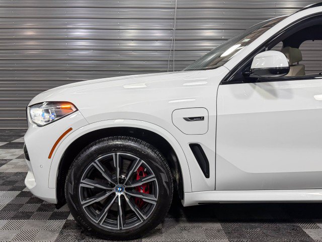 Used 2022 BMW X5 xDrive45e w/ M Sport Package image 44