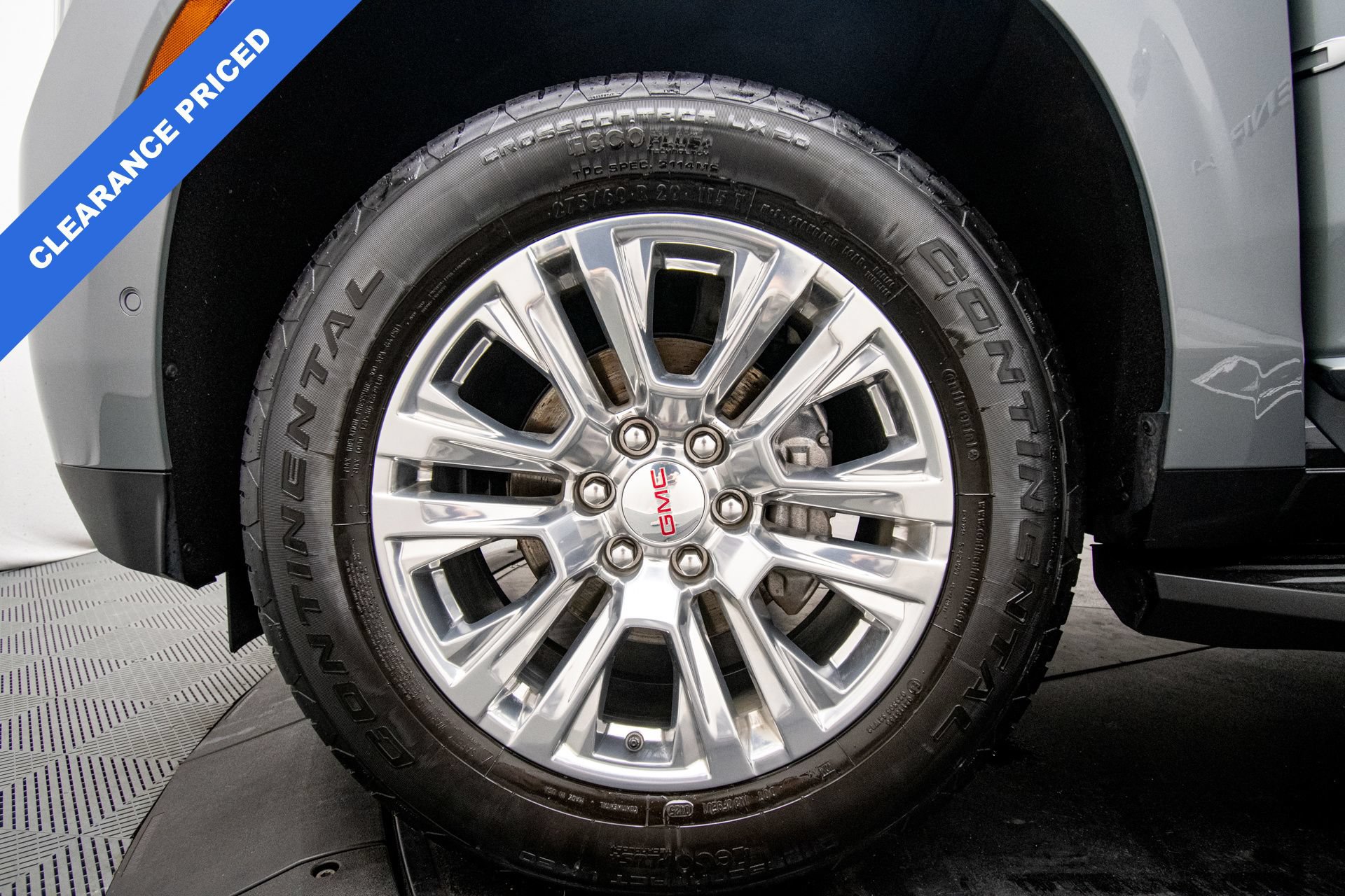 Used 2025 GMC Yukon Denali AWD/4WD image 22