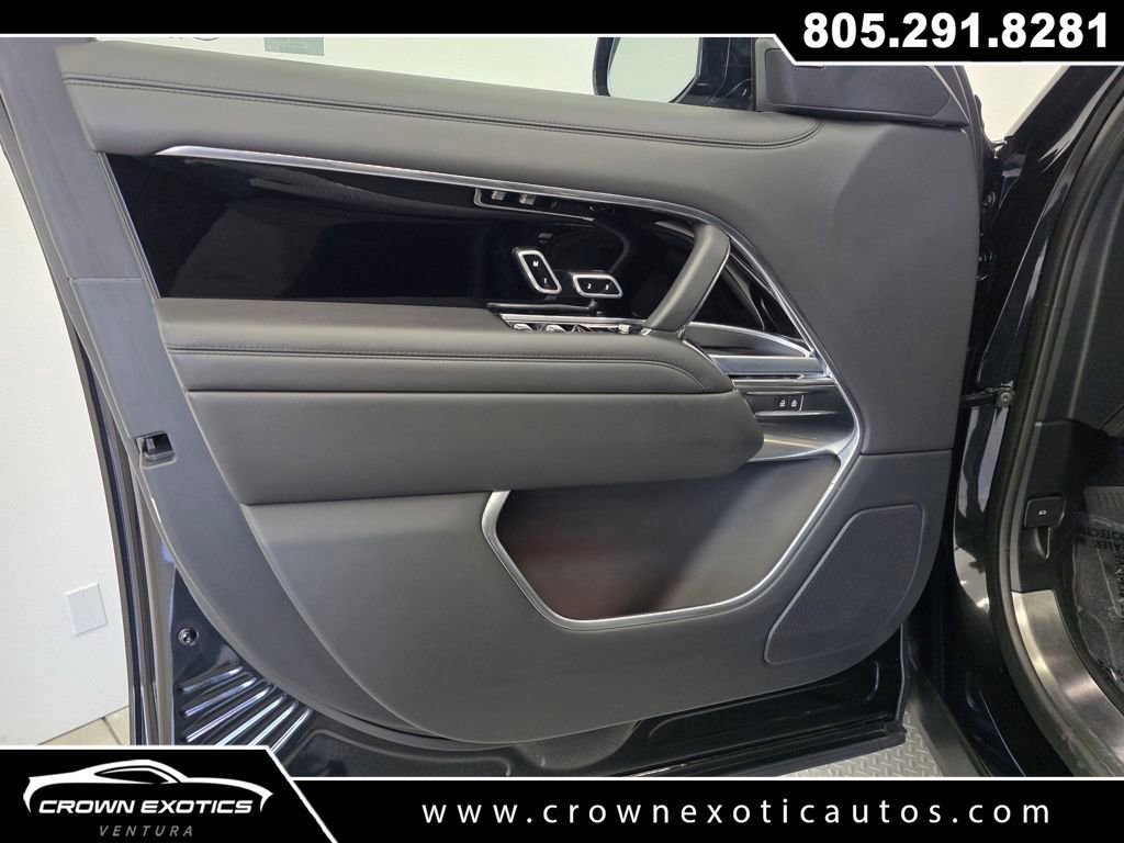 Used 2024 Land Rover Range Rover SE image 26