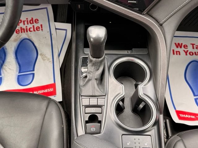 Used 2020 Toyota Camry XSE FWD image 29