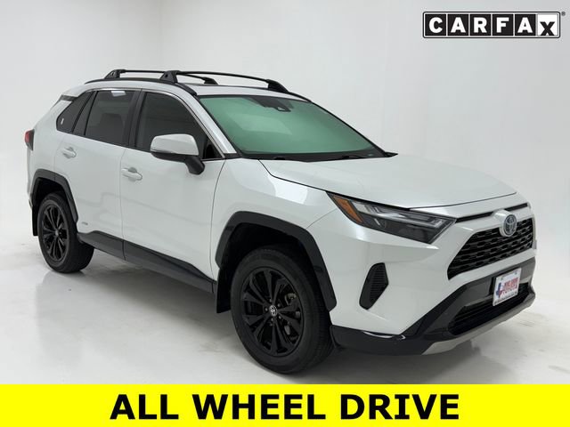 Used 2024 Toyota RAV4 SE w/ Convenience Package image 1