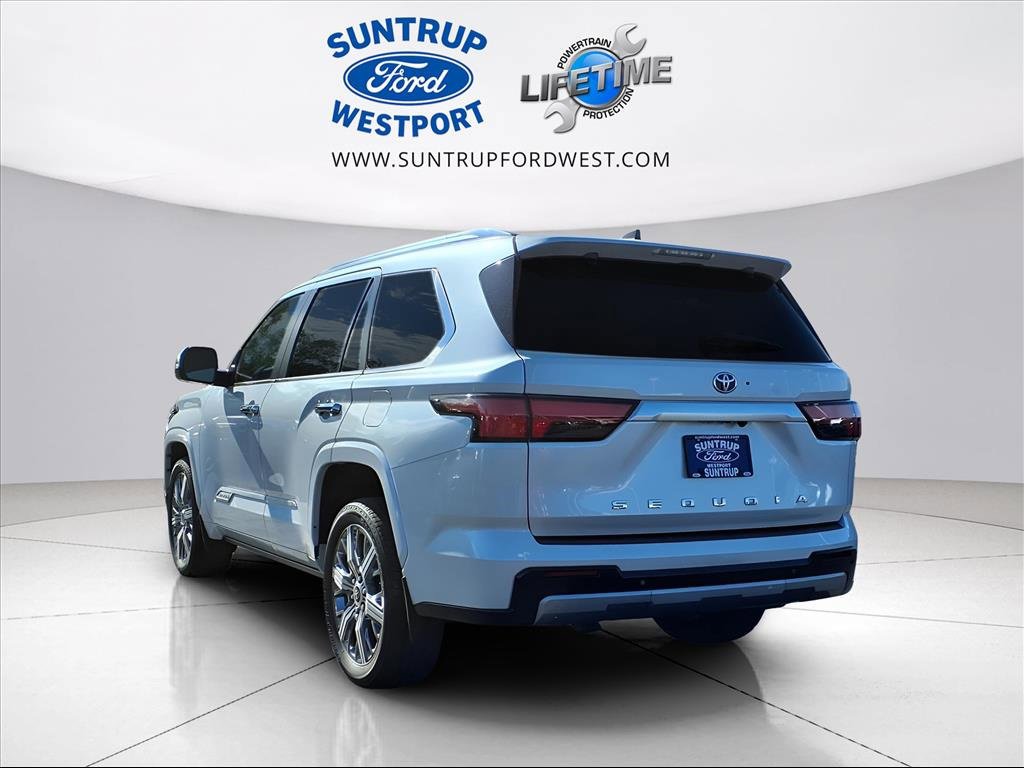 Used 2024 Toyota Sequoia Capstone image 30