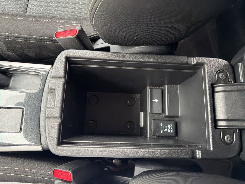 Used 2017 Mitsubishi Outlander ES AWD/4WD image 22
