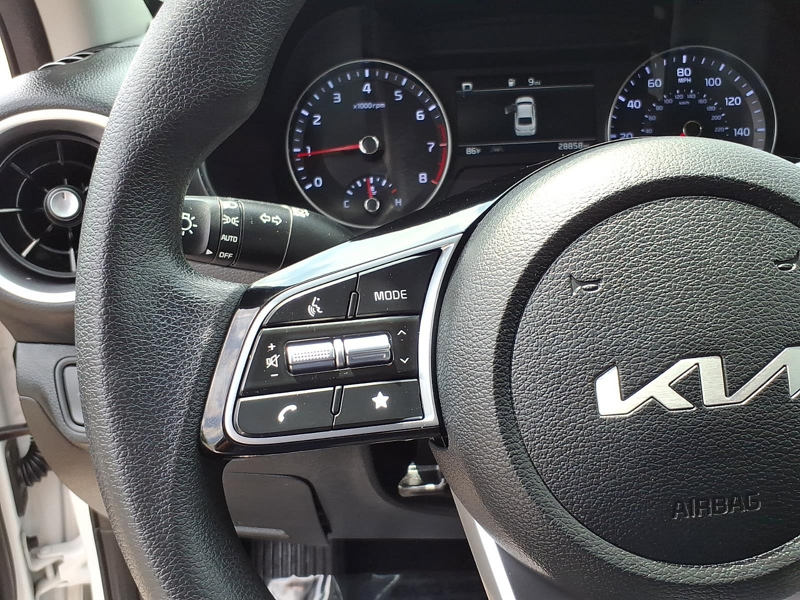 Used 2024 Kia Forte LXS FWD image 15