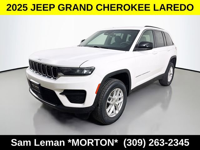 New 2025 Jeep Grand Cherokee Laredo image 3