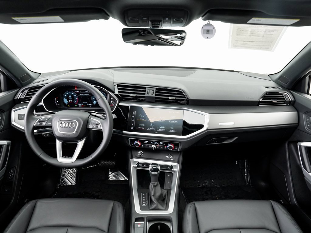 Certified 2025 Audi Q3 2.0T Premium Plus w/ Premium Plus Package image 19