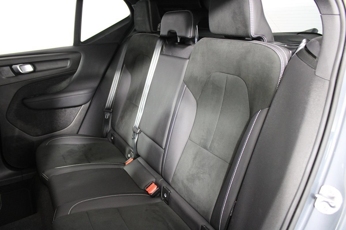 Used 2023 Volvo XC40 Recharge Plus AWD/4WD image 18