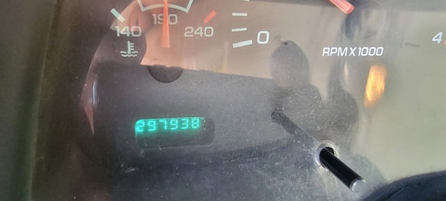 Used 2002 Dodge Ram 3500 Truck 2WD Quad Cab image 10