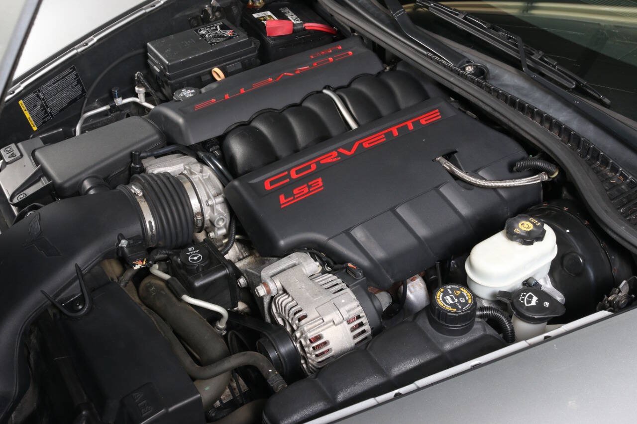 Used 2011 Chevrolet Corvette Grand Sport w/ Preferred Equipment Group RWD image 12