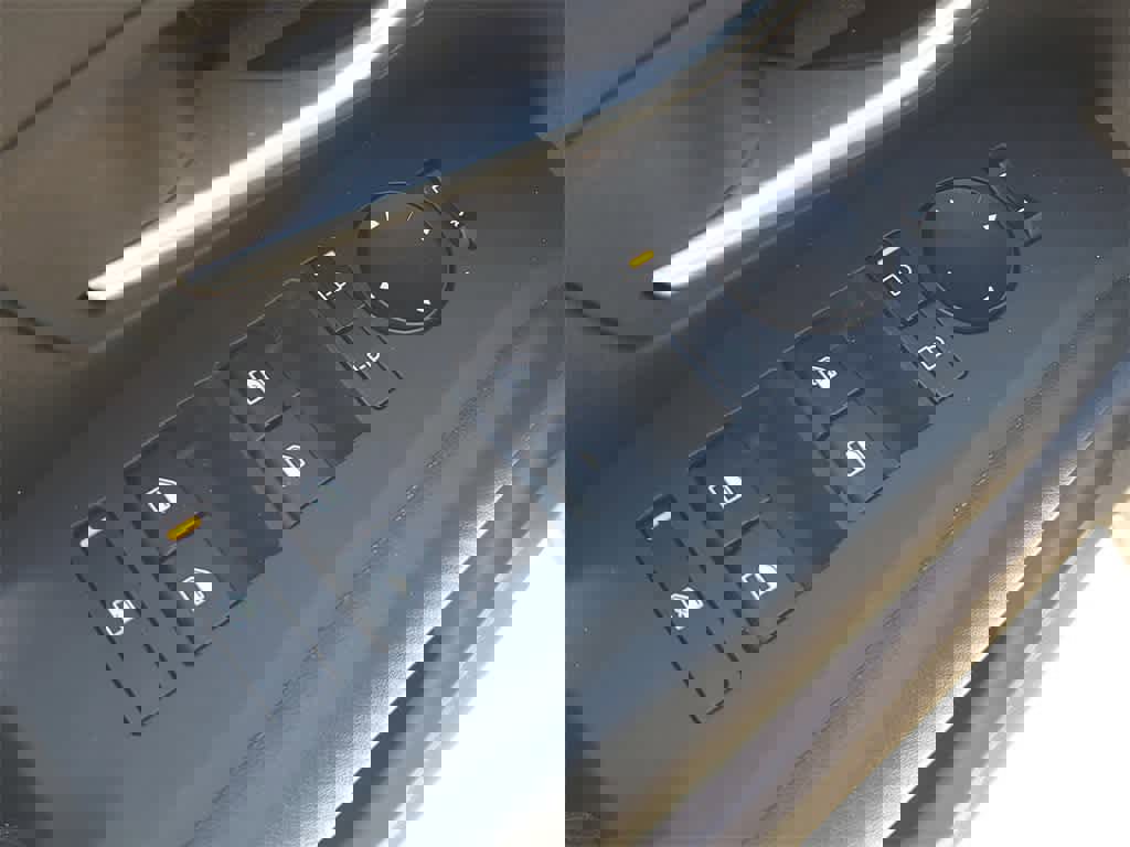 Used 2025 Hyundai Tucson SE image 17